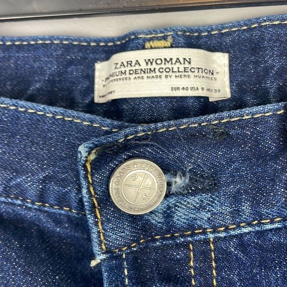 Zara Woman Cropped Buttonfly Hi Rise Blue Jeans. US Size 8. - Picture 2 of 13